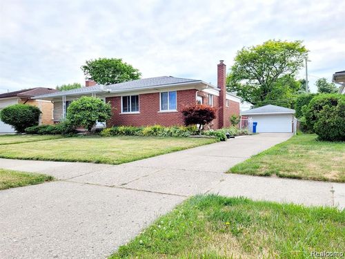 31029 Wellston Dr, Warren, MI, 48093-1754 | Card Image