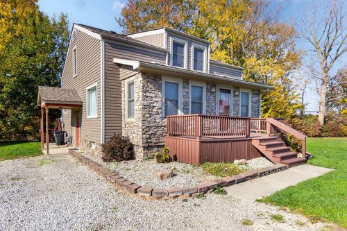 8973 Brandon Rd, Newport, MI, 48166-9348 | Card Image