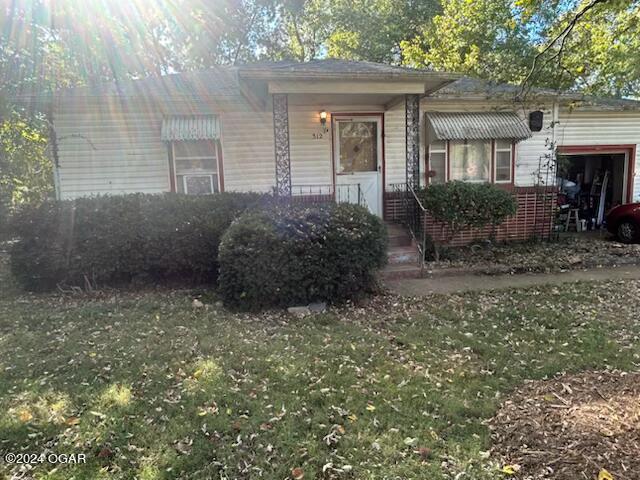 White Ave, Neosho, MO 64850