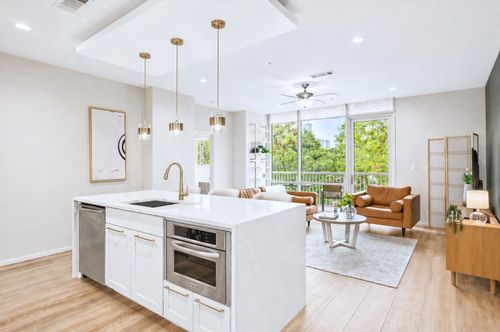 4205-1600 Barton Springs Rd, Austin, TX, 78704-1197 | Card Image