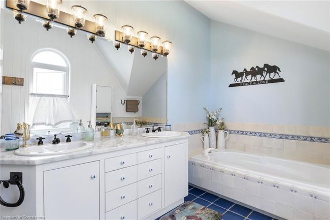 5228 First Line, Home with 7 bedrooms, 5 bathrooms and 22 parking in Acton ON | Image 23