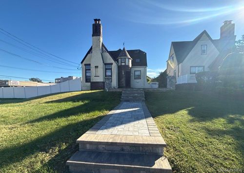 153 Main St, East Rockaway, NY, 11518-1703 | Card Image