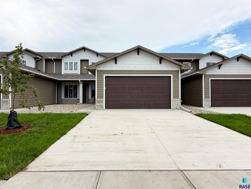 5103 E 67th St Street, Sioux Falls, SD, 57108 | Card Image