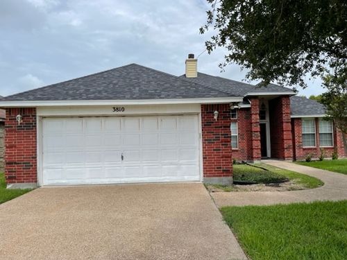 3810 Brockhampton Ct, Corpus Christi, TX, 78414-5807 | Card Image