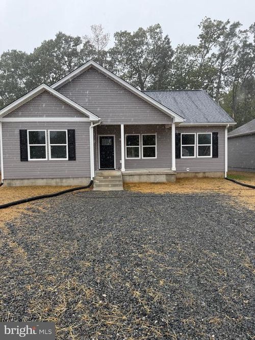 209 Holly Way, COLONIAL BEACH, VA, 22443-3232 | Card Image