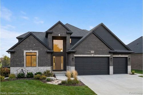 35962 Cascade Dr, New Baltimore, MI, 48047-5865 | Card Image