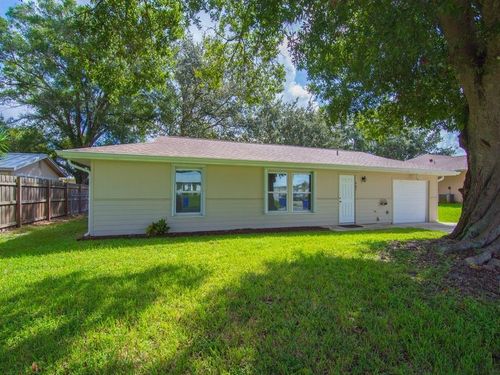 407 Easy St, SEBASTIAN, FL, 32958-4327 | Card Image