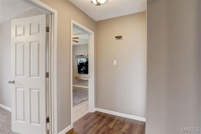 1051 Saint Clair St, House other with 3 bedrooms, 2 bathrooms and 2 parking in Carlyle IL | Image 19