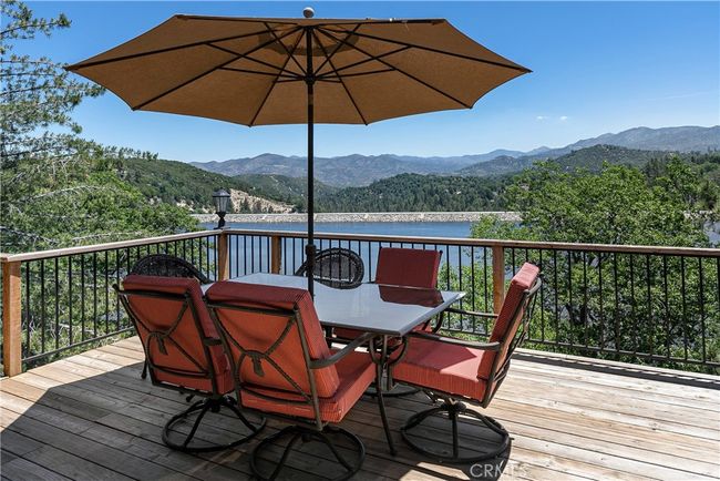 537 Canyon View Rd, House other with 4 bedrooms, 4 bathrooms and 2 parking in Cedar Glen CA | Image 12