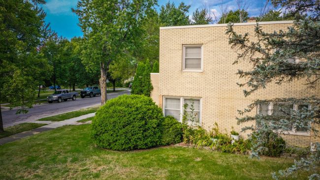 Brick Exterior | Image 4