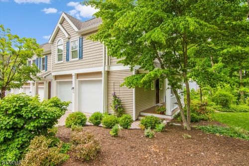 23 Rock Creek Woods Dr, Lambertville, NJ, 08530-1111 | Card Image