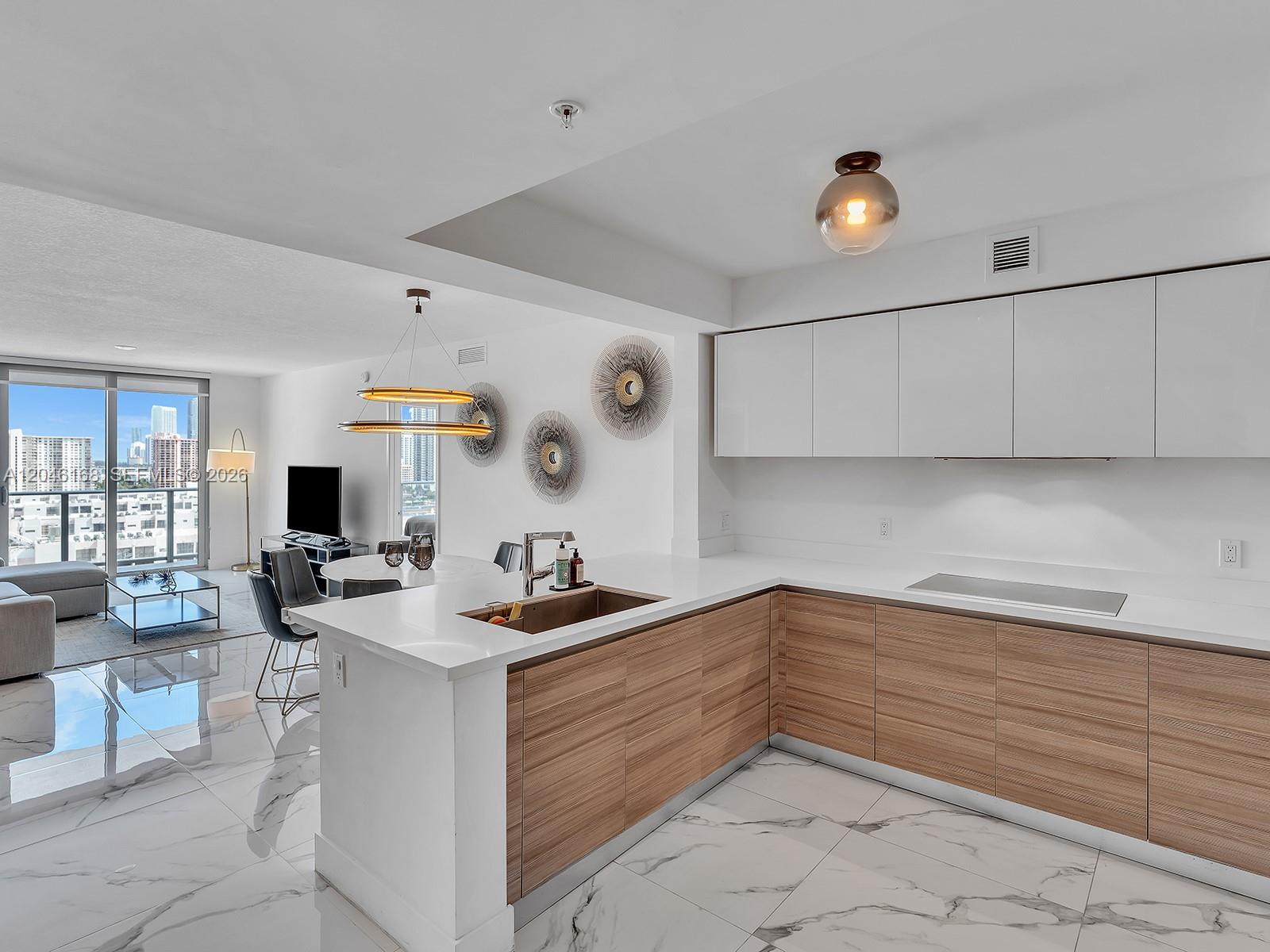 Residential in Sunny Isles Beach 2