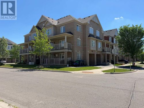 13 Golden Springs Dr, Brampton, ON, L7A4N5 | Card Image