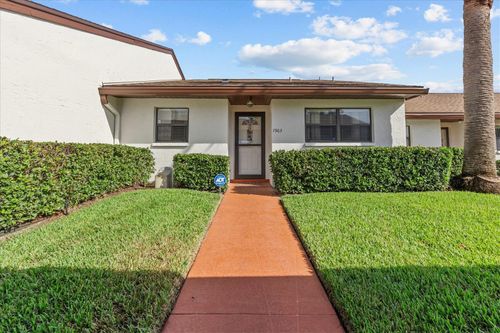 7903 Radcliffe Cir, PORT RICHEY, FL, 34668-5931 | Card Image