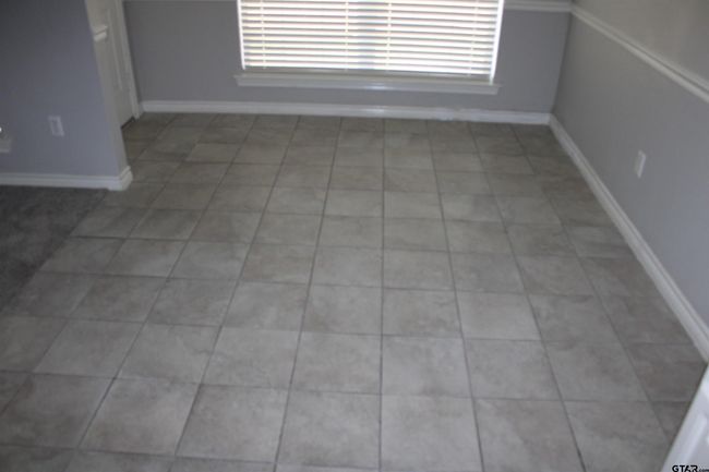 APT-1001 - 5401 Hollytree Dr, Condo with 2 bedrooms, 2 bathrooms and null parking in Tyler TX | Image 6