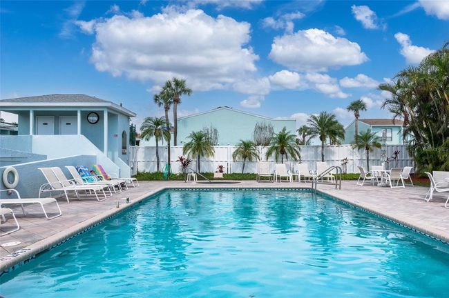 623 Garland Cir, Townhouse with 3 bedrooms, 2 bathrooms and null parking in INDIAN ROCKS BEACH FL | Image 35