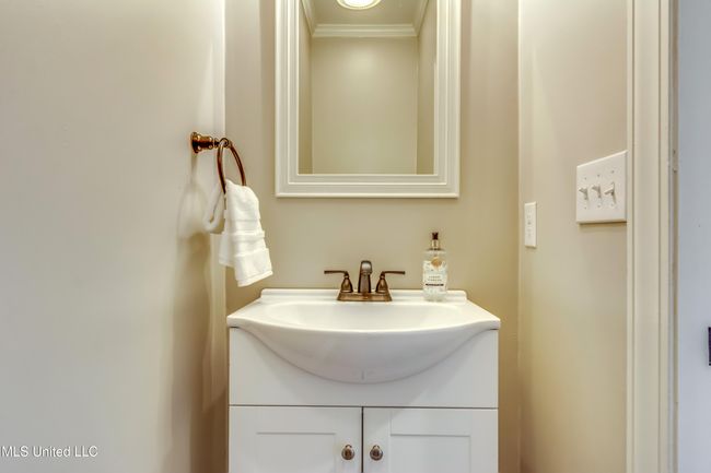 503 Bay Point Cv-36 | Image 35