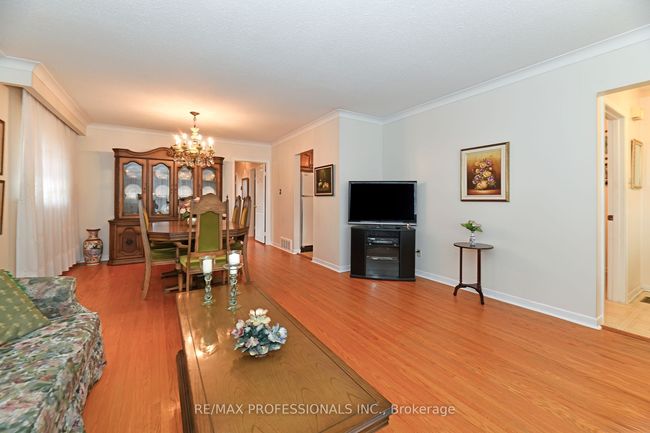 11 Pegasus Trail, House other with 3 bedrooms, 2 bathrooms and 1 parking in Scarborough ON | Image 8