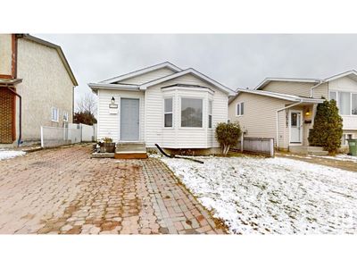 14709 37 St Nw, House other with 3 bedrooms, 2 bathrooms and null parking in Edmonton AB | Image 1