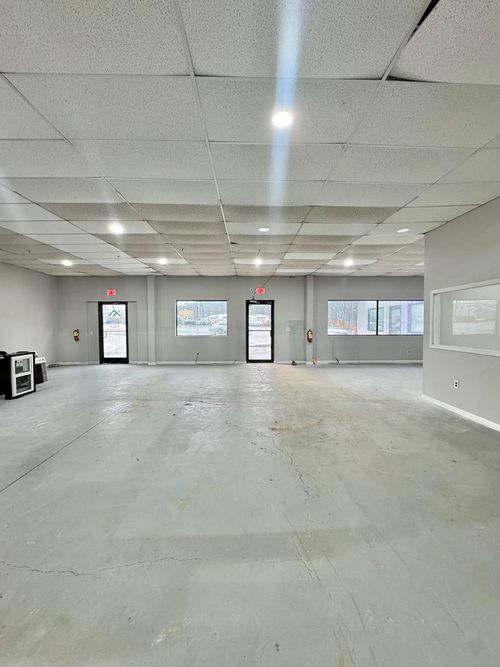 1018 N Glenwood Ave, DALTON, GA, 30721-2620 | Card Image