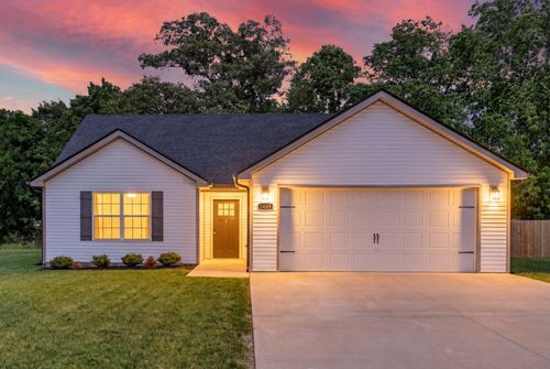 1489 Fredrick Dr, Clarksville, TN, 37042-8971 | Card Image