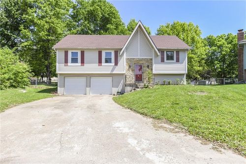 15906 W 154th Ter, Olathe, KS, 66062-3114 | Card Image