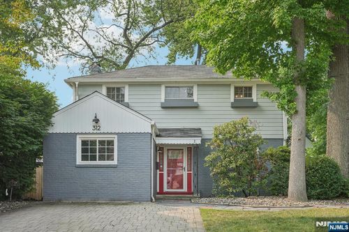 312 W Hudson Ave, Englewood, NJ, 07631-1406 | Card Image