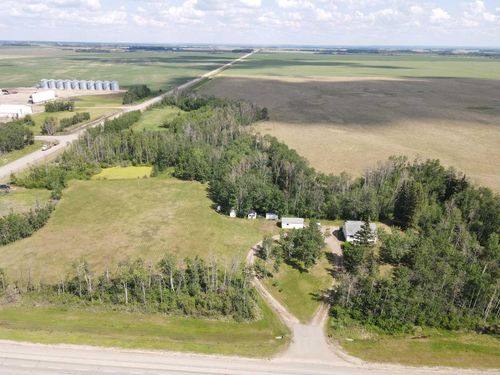 81573 Highway 2, Nampa, AB, T0H2R0 | Card Image