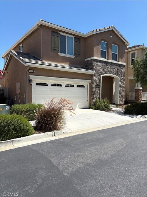 28434 Sunflower St, Highland, CA, 92346-5773 | Card Image