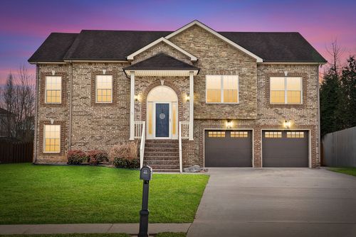 1189 Chinook Cir, Clarksville, TN, 37042-8235 | Card Image