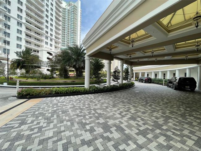 APT-1510 - 701 Brickell Key Blvd, Condo with 2 bedrooms, 3 bathrooms and null parking in Miami FL | Image 22