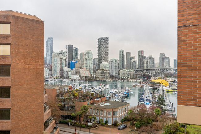 803 - 1450 Pennyfarthing Drive, Condo with 2 bedrooms, 2 bathrooms and 1 parking in Vancouver BC | Image 23