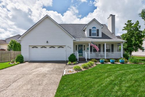 839 Eagle Crest Dr, Versailles, KY, 40383-1930 | Card Image