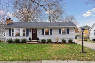 1354 Clovercrest Avenue Nw, Home with 2 bedrooms, 1 bathrooms and null parking in Grand Rapids MI | Image 3