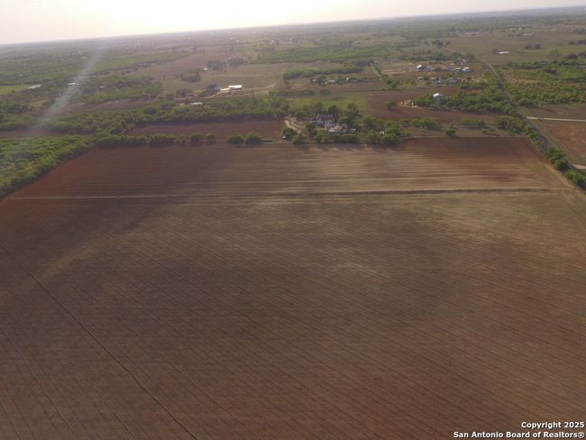 12296 La Vernia Rd, Home with 0 bedrooms, 0 bathrooms and null parking in Adkins TX | Image 6