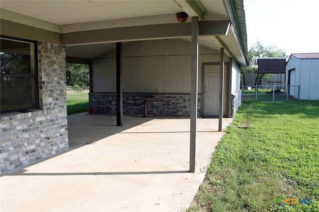 854 Pettytown Rd, Home with 3 bedrooms, 2 bathrooms and null parking in Red Rock TX | Image 17