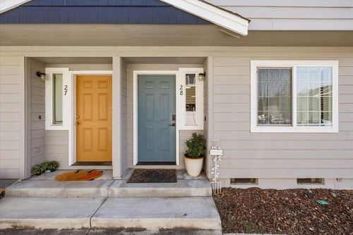 28-2030 Brookhurst St, Medford, OR, 97504-5764 | Card Image