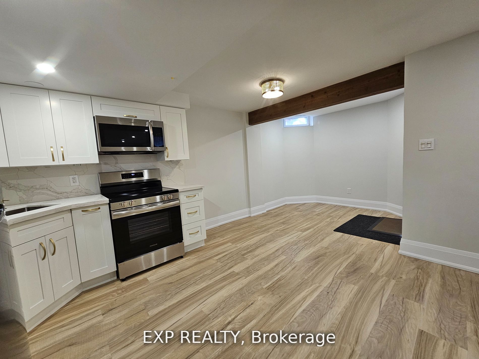 Residential Lease in Oakville 2