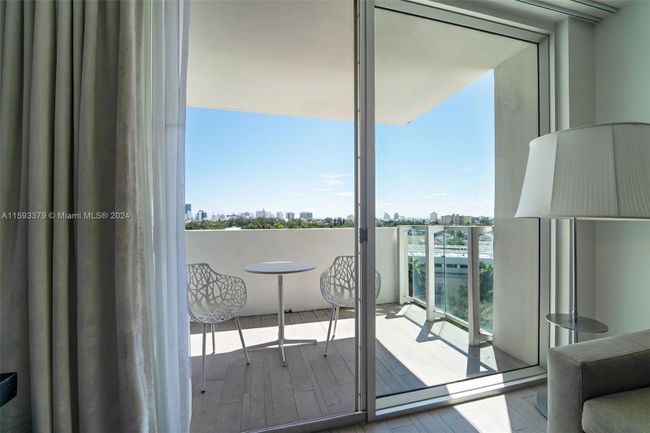 917 - 1100 West Ave, Condo with 1 bedrooms, 1 bathrooms and null parking in Miami Beach FL | Image 18