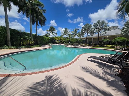 1750 Ne 37th Pl, Homestead, FL, 33033-5577 | Card Image