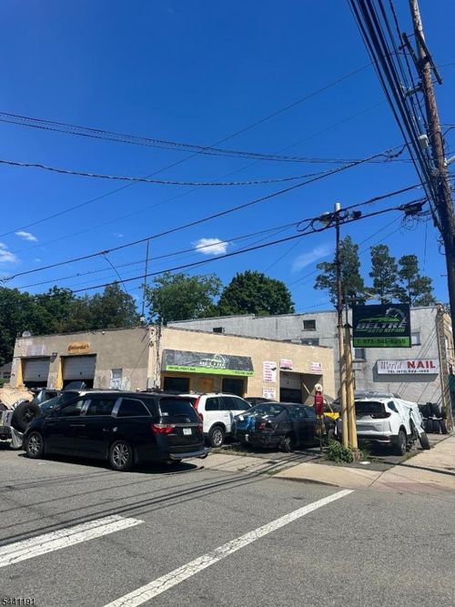 190 Belmont Ave, Haledon, NJ, 07508-1402 | Card Image