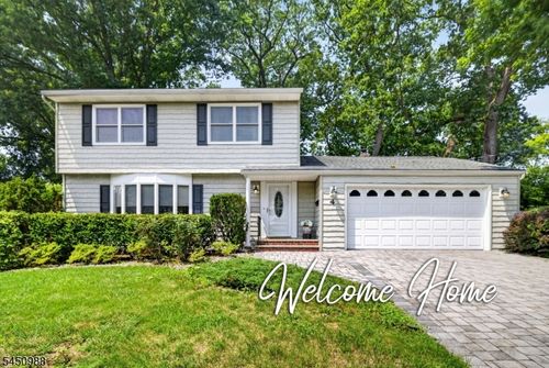 4 Darby Rd, East Brunswick, NJ, 08816-3407 | Card Image