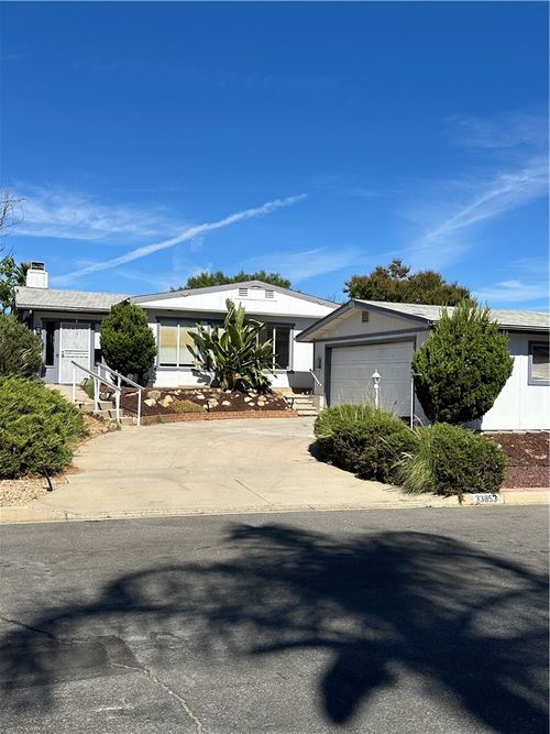 33853 Plowshare Rd, Wildomar, CA, 92595-8884 | Card Image