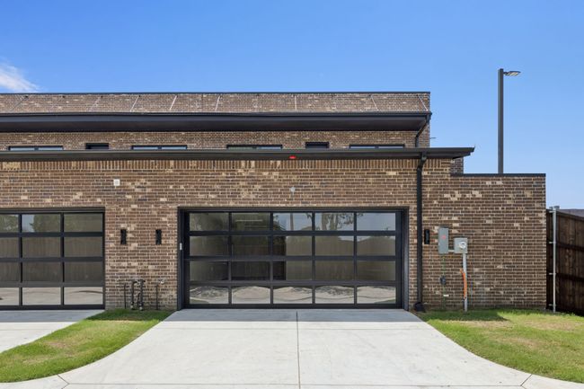 201 Morningside Dr, Townhouse with 3 bedrooms, 5 bathrooms and null parking in Roanoke TX | Image 33