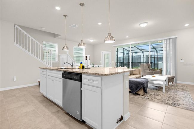 Well appointed Kitchen | Image 13