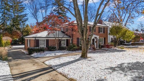 1056 Pilgrim Ave, Birmingham, MI, 48009-4613 | Card Image