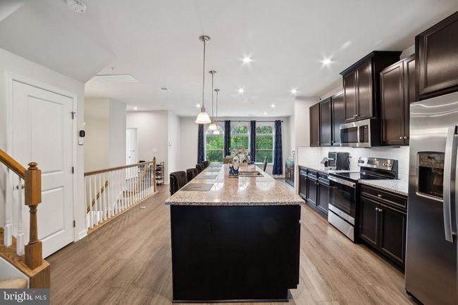 7937 Independence Dr, House attached with 3 bedrooms, 3 bathrooms and null parking in SPOTSYLVANIA VA | Image 4