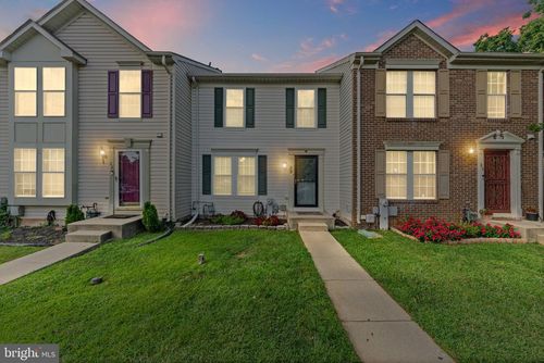29 Cedarwood Cir, PIKESVILLE, MD, 21208-6401 | Card Image