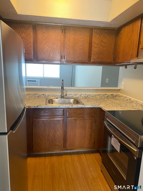 12j-500 Darling Street, Southington, CT, 06489 | Card Image