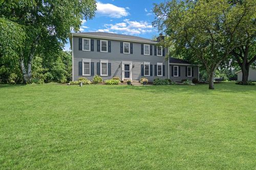 1626 Devonshire Drive, Cedarburg, WI, 53012 | Card Image